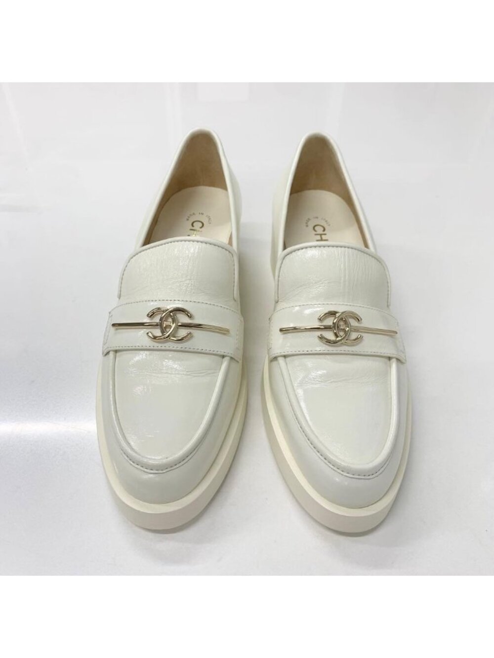 Chanel Coco Mark Leather Loafers White - Picture 2 of 10